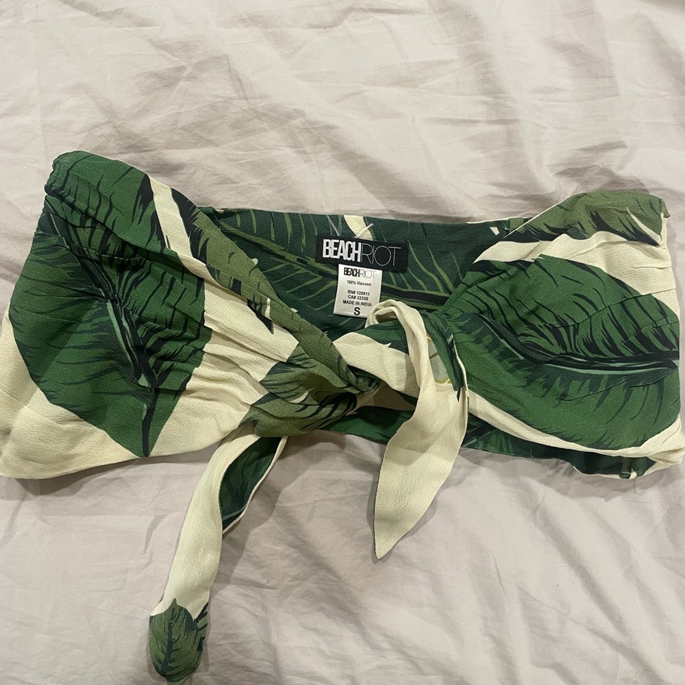 Beach Riot crop top!
